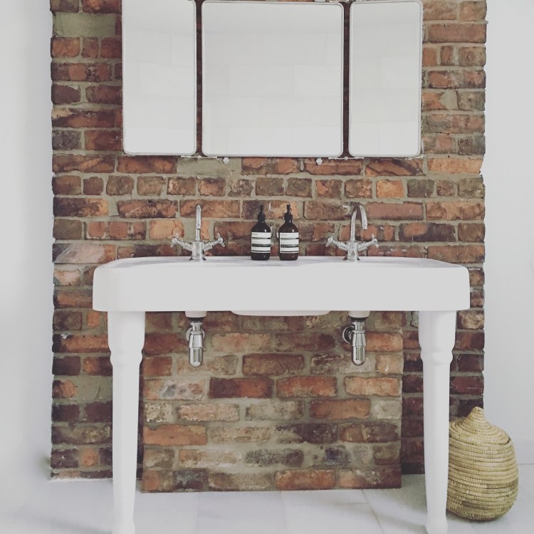 bathroom-double-sink